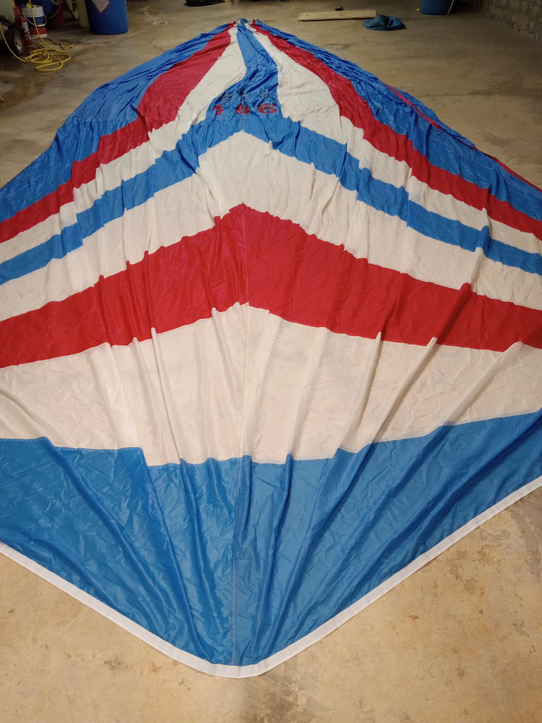 Symmetrical Spinnaker by North Sails in Good Condition 29' SLU