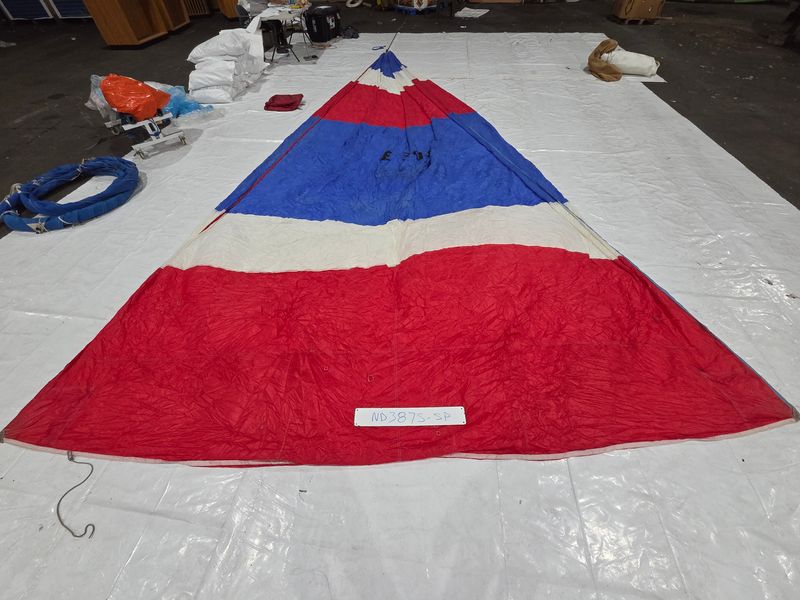Symmetrical Spinnaker by Murphy in Fair Condition 28.3' SLU