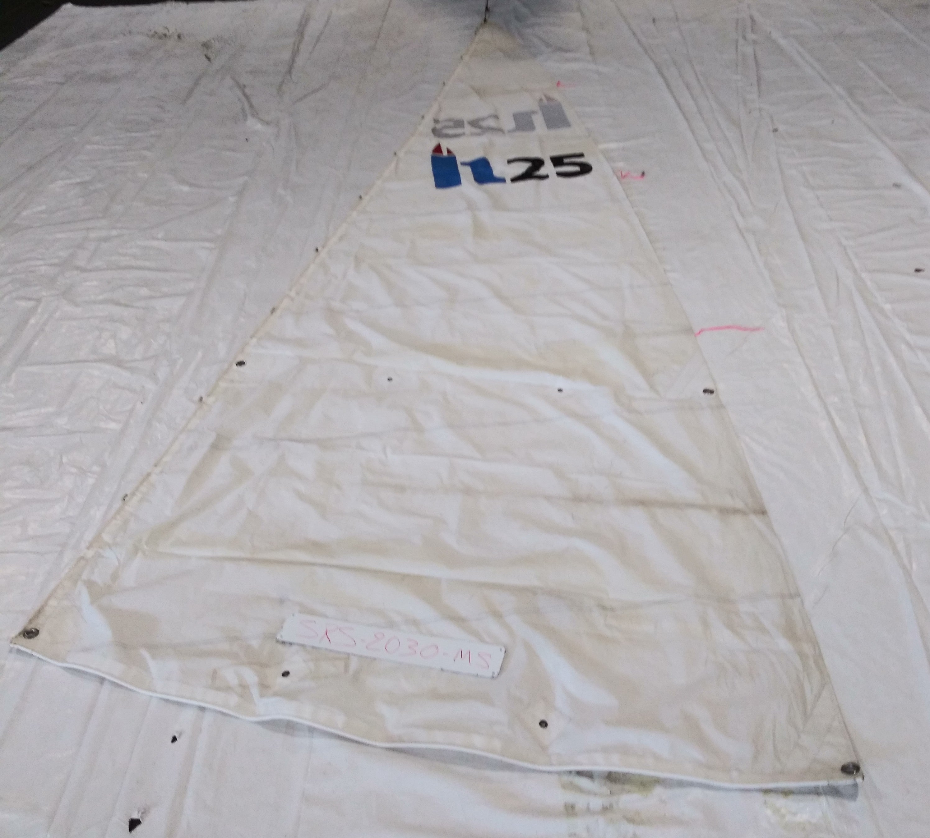 Dacron Main Sail for Hunter 25 by North Sails in Good Condition 26.8' –  Sailbrite Midwest