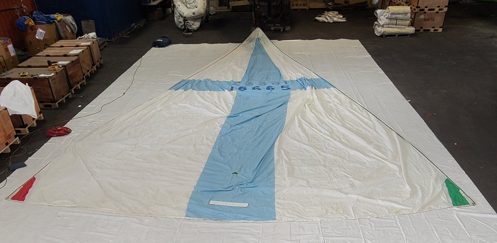 Symmetrical Spinnaker by Horizon Sails in Good Condition 45' SL